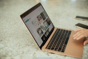 rendimiento de una notebook vieja en 2025