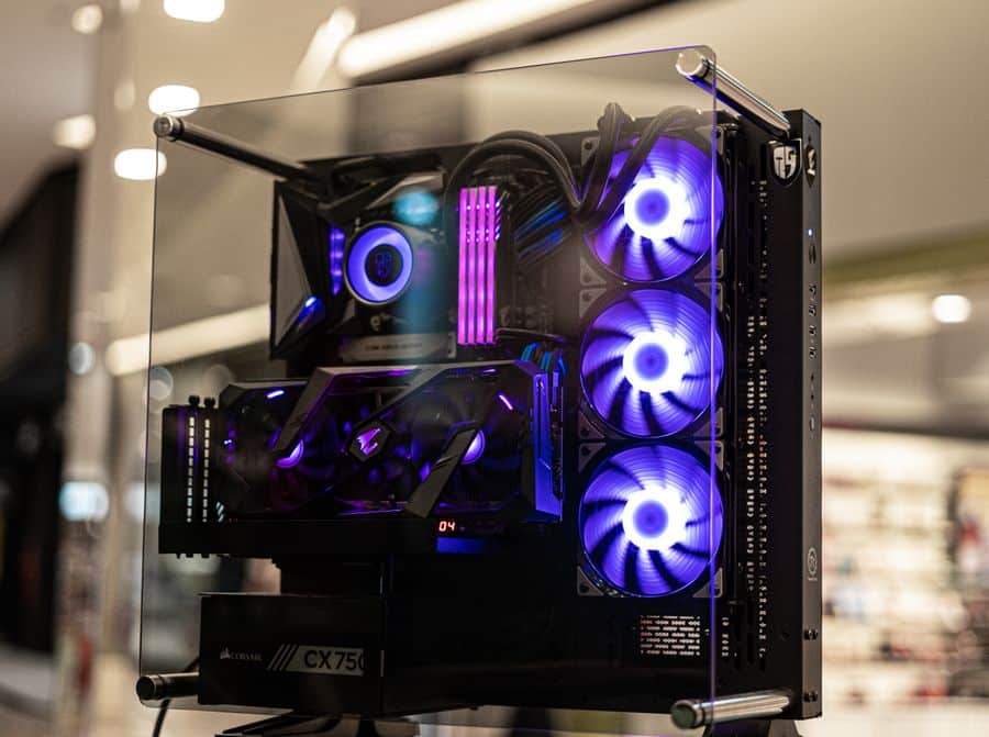 Computadora gaming para compras en línea