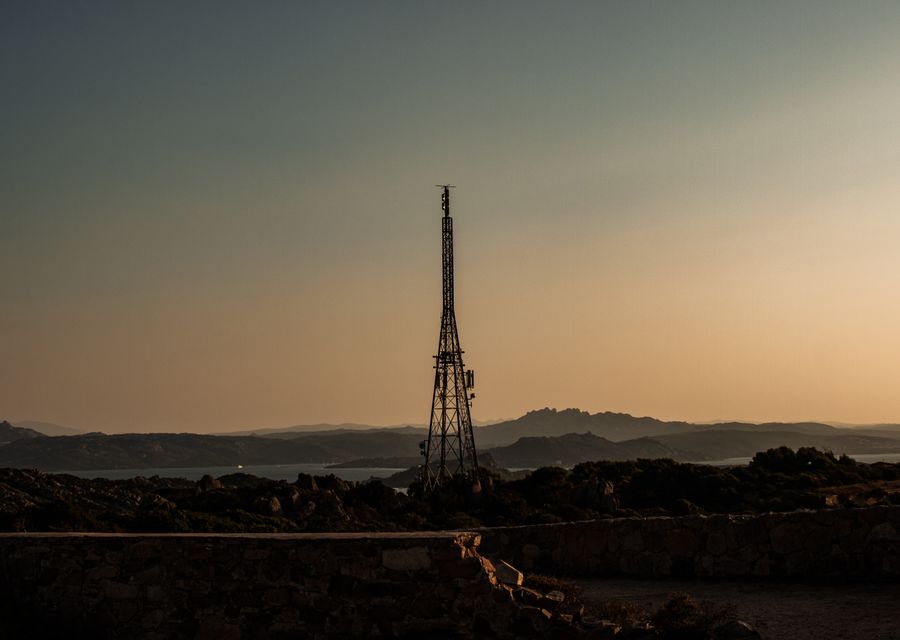 Torre de telecomunicaciones rural